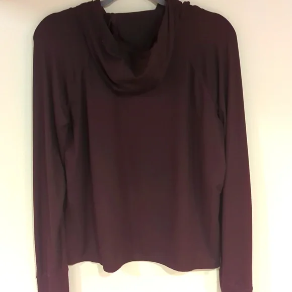 Reebok lightweight hoodie, Size M - Picture 8 of 9